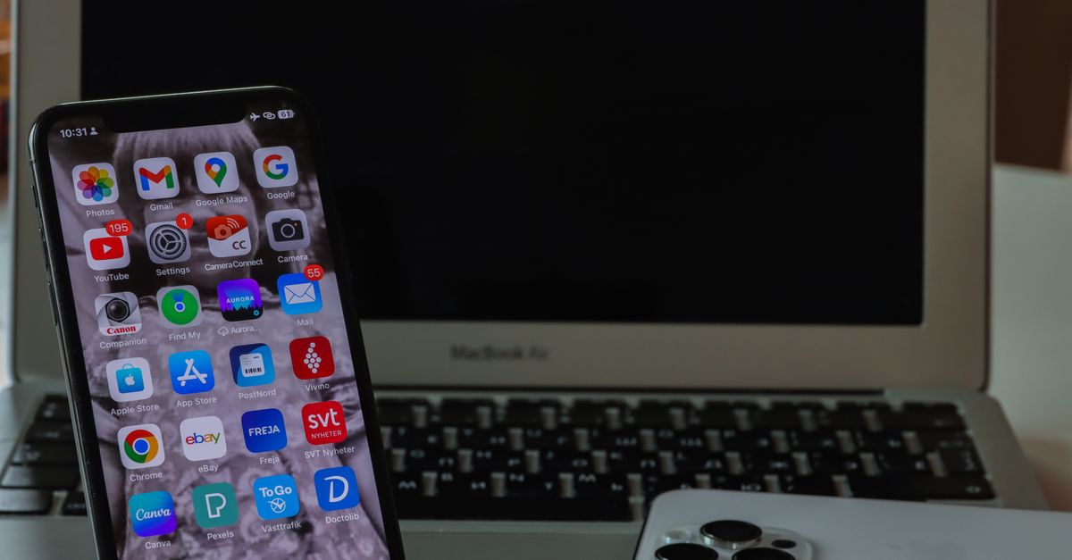 Apple's AI Overhaul: Siri Gets Deep Learning Upgrade at WWDC 2026