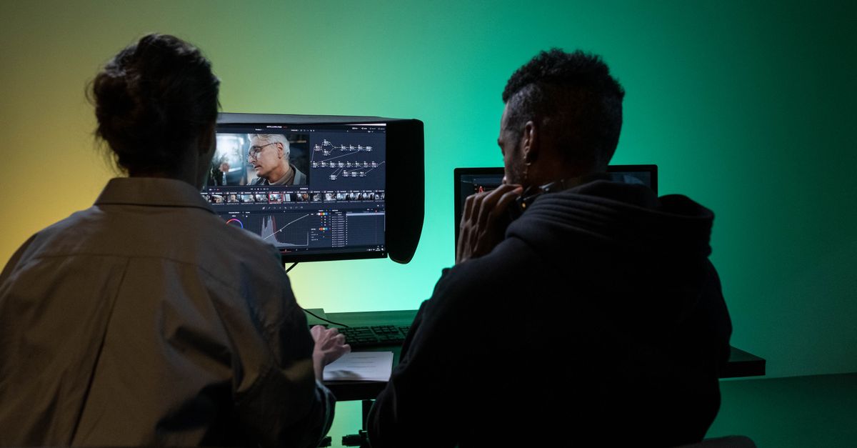 Helix4D Tackles Video-to-4D Mesh Generation's Hardest Problems