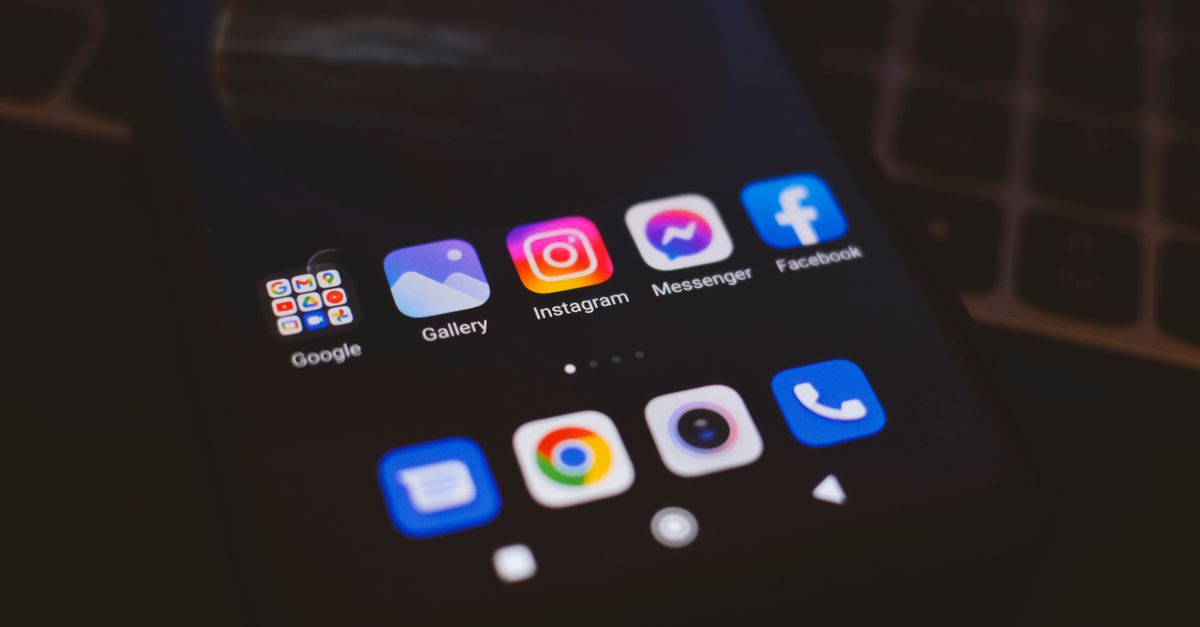 Meta's AI App Now Generates Clickbait News Feed Content