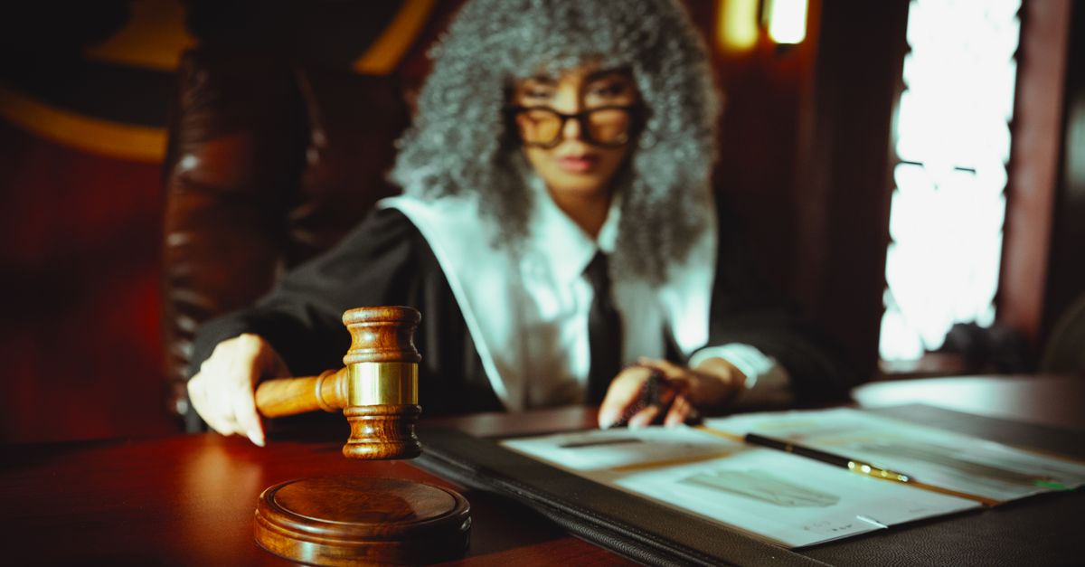 New Scaling Law Cuts AI Model Errors by Up to 3x in Critical Regimes