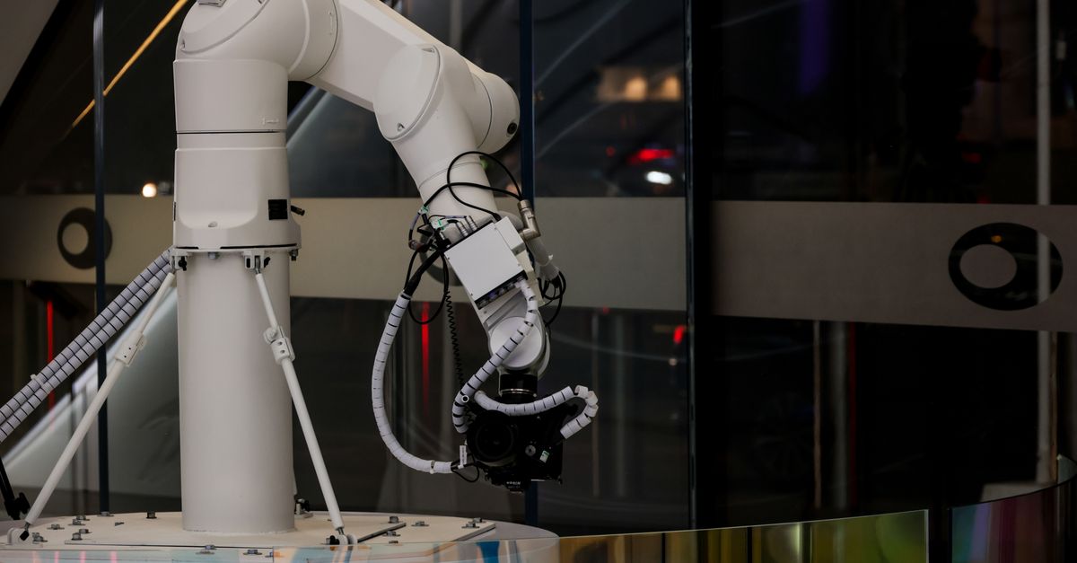 Protolabs Uses AI to Compress Manufacturing Timelines to Hours